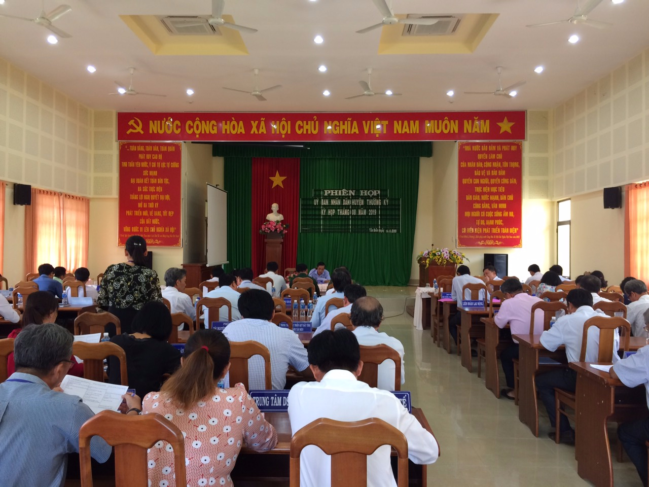 UBND huyện Tân Biên tổ chức phiên họp thường kỳ tháng 08 năm 2019