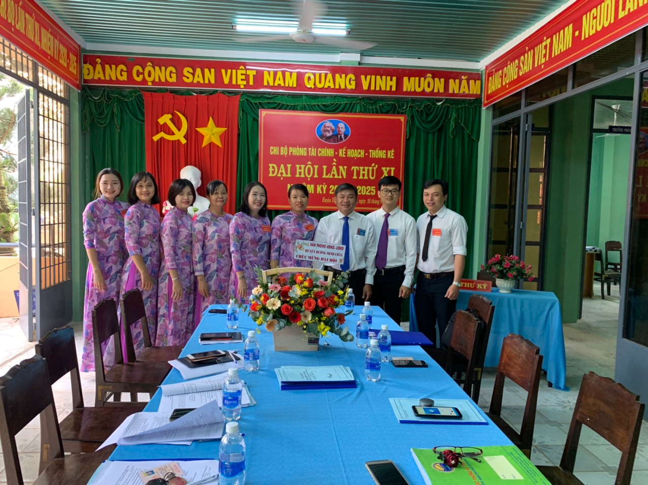Phòng TCKH huyện Dương Minh Châu tổ chức thành công Đại hội chi bộ lần thứ XI nhiệm kỳ 2020-2025