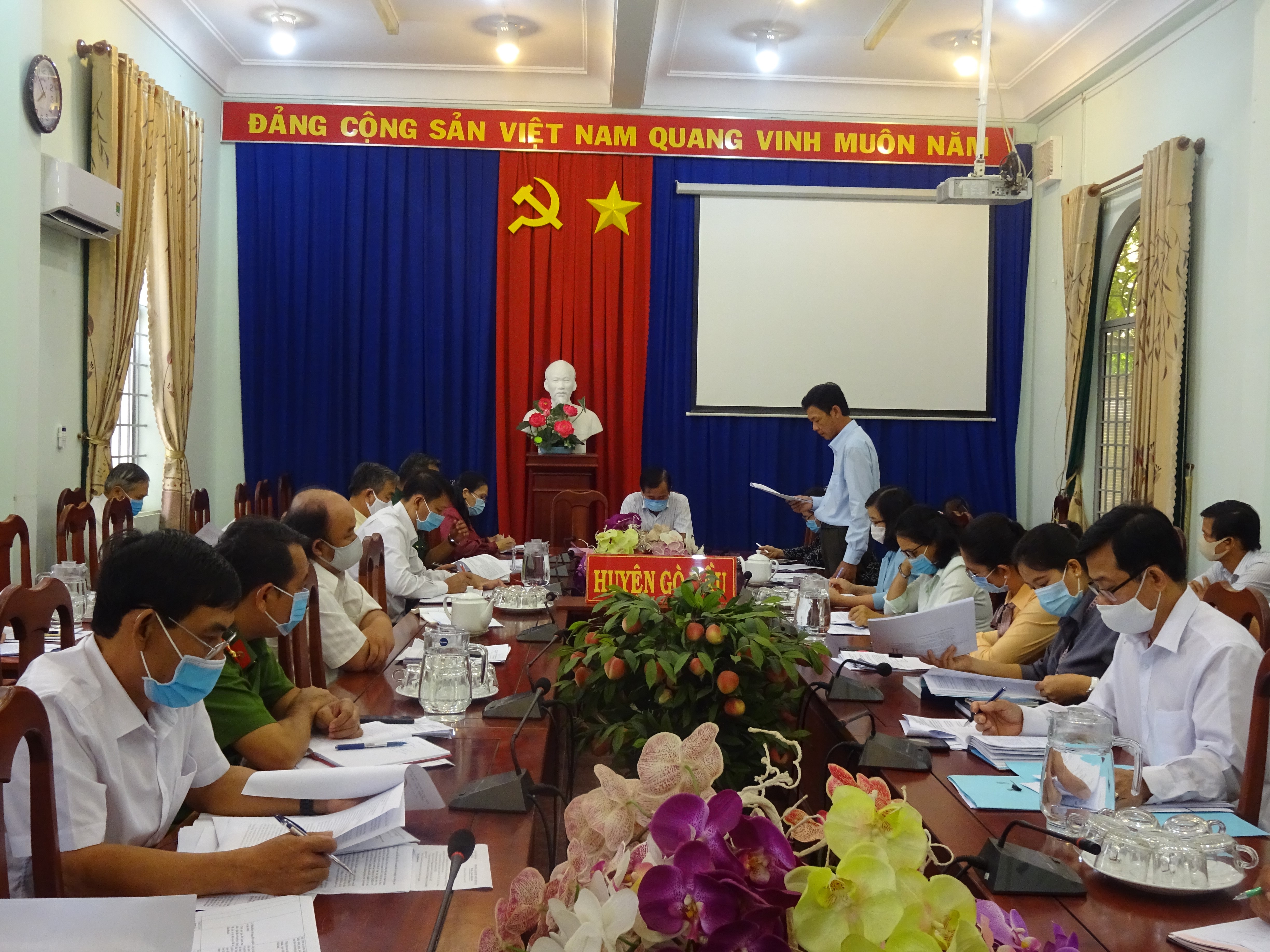 UBND huyện Gò Dầu họp định kỳ tháng 8 năm 2020