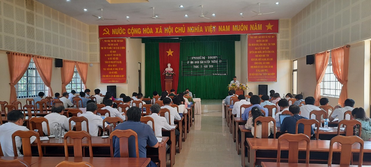 UBND huyện Tân Biên tổ chức phiên họp thường kỳ tháng 11 năm 2020