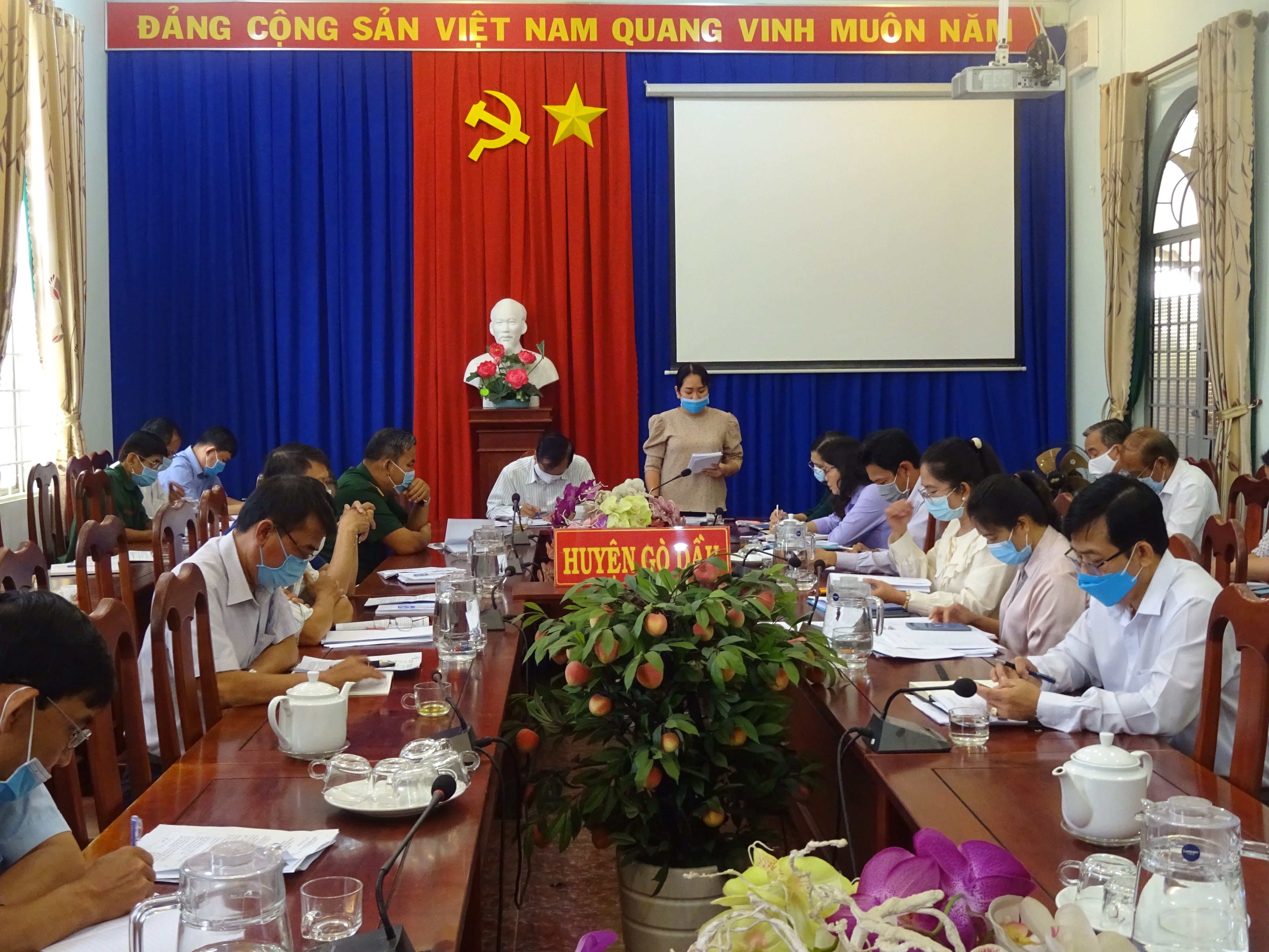 UBND huyện Gò Dầu họp định kỳ tháng 02 năm 2021