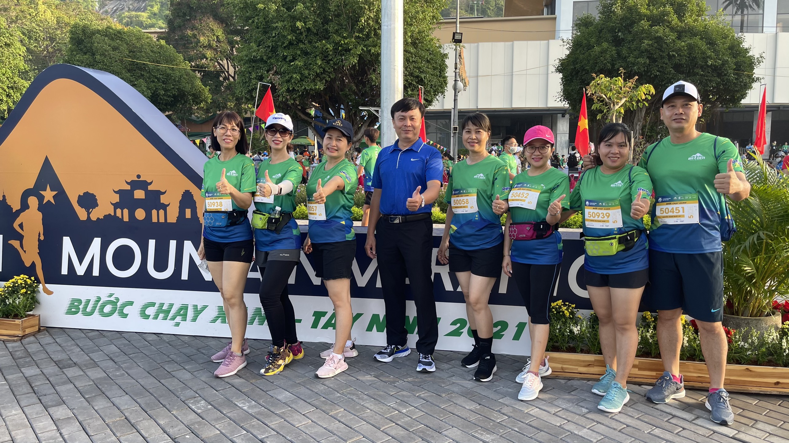 Công chức Sở Tài chính tham gia giải BaDen Mountain Marathon 2021
