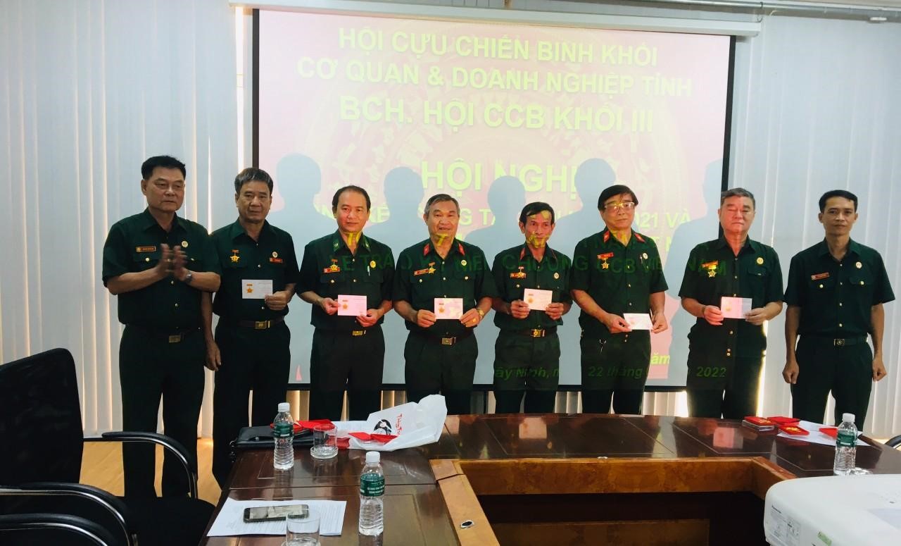 Tổ Cựu chiến binh STC kết hợp Hội CCB Khối III tổ chức Hội nghị tổng kết công tác Hội năm 2021 và Lễ trao tặng Kỷ niệm chương CCB Việt Nam