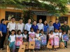Trao học bổng tiếp sức đến trường cho học sinh giỏi có hoàn cảnh khó khăn tại ấp Kà Ốt, xã Tân Đông