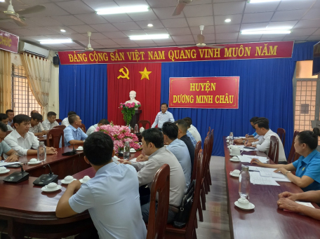 Lãnh đạo UBND huyện Dương Minh Châu yêu cầu các đơn vị tăng cường giải pháp nhằm đảm bảo hoàn thành kế hoạch đầu tư xây dựng năm 2023